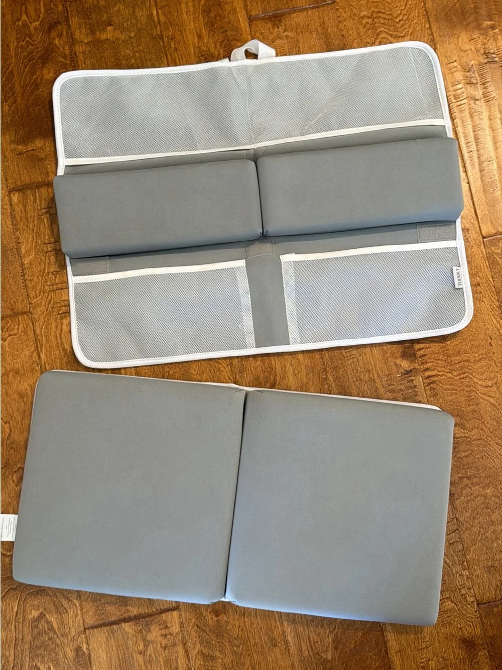 Gray Foldable Cushioned Pad for Bath